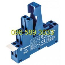RELAY SOCKET TYPE 95.05